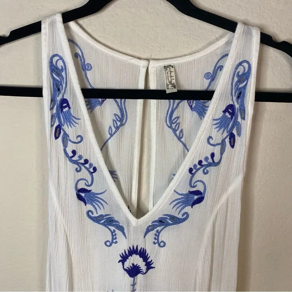 Free People NWOT White and Blue Embroidered Dress Sz M